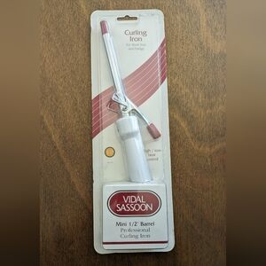Curling Iron. 1/2" barrel